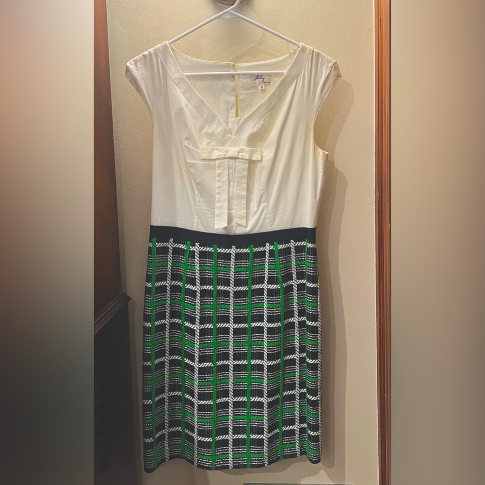 Milly New York Preppy Green Tweed Bottom Dress Size 8